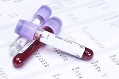 dos asteriscos en análisis de sangre
